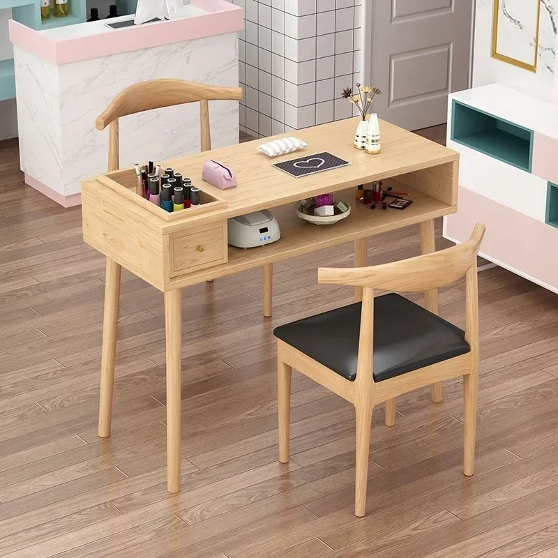Profesyonel Tırnak Masaları Of - Office Tech Chair incelemesi ve fiyatı